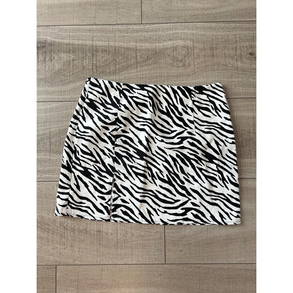 Zebra Print Mini Skirt Black White Side Slit High Waisted Size Large